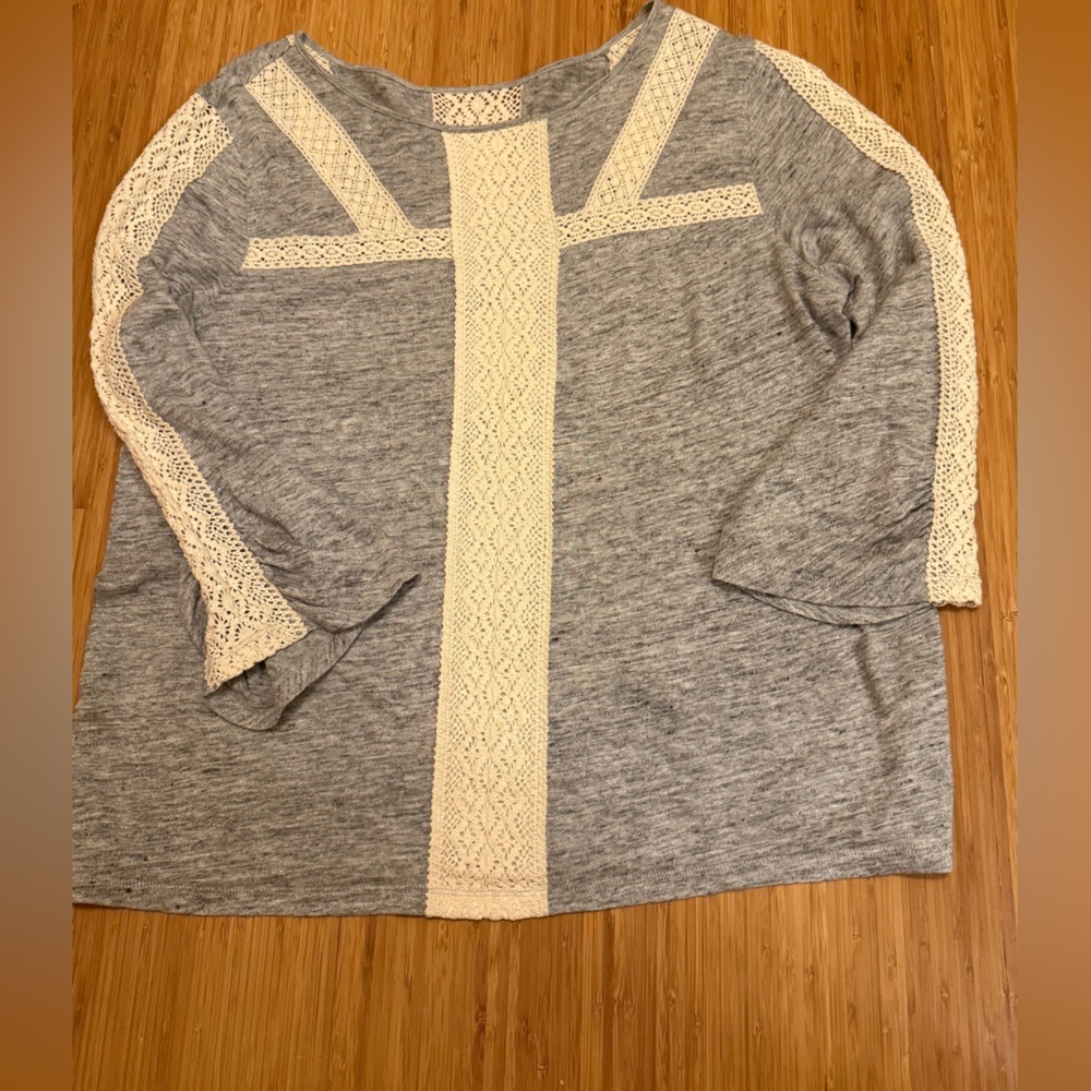 Sundance Gray and Cream Lace Detail Blouse Size M - Picture 10 of 10